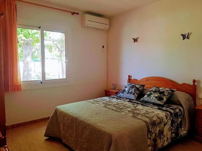 Cal Rusc Allotjament Rural Bed & Breakfast Crespia 0*,  Spain